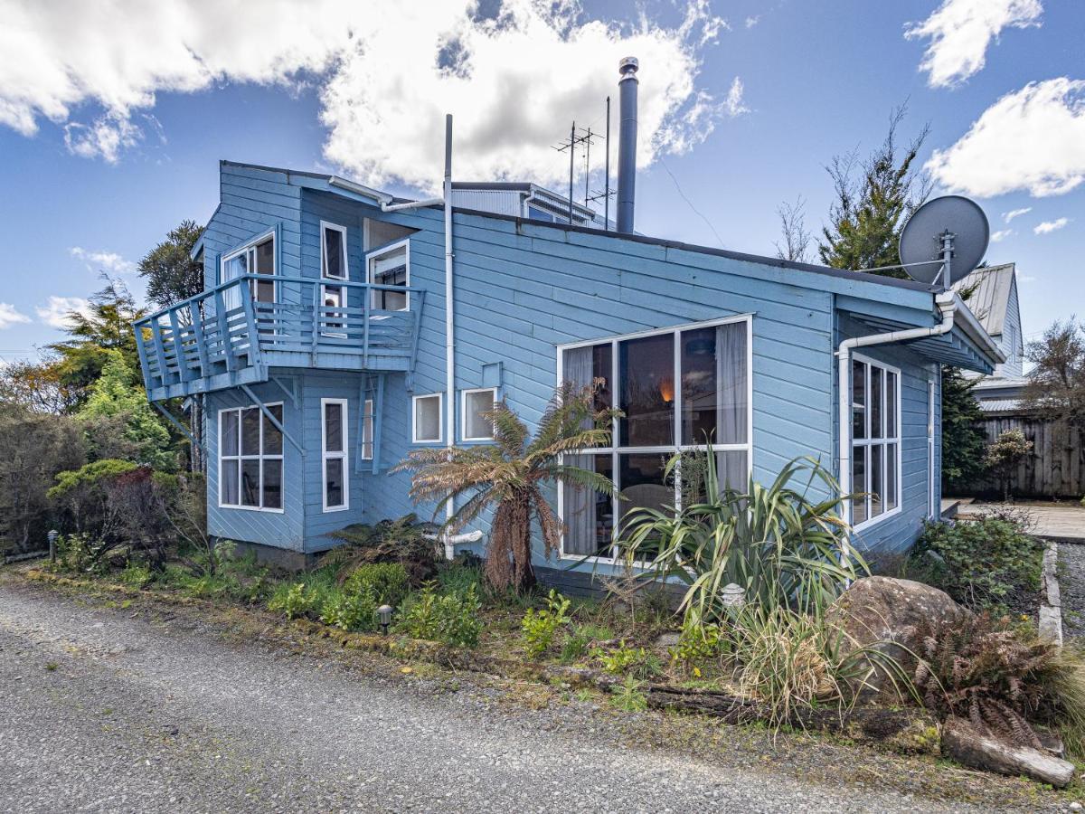 Ariki - National Park Holiday Home Exterior photo